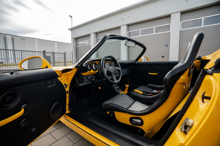 Porsche 964 Carrera 2 Speedster