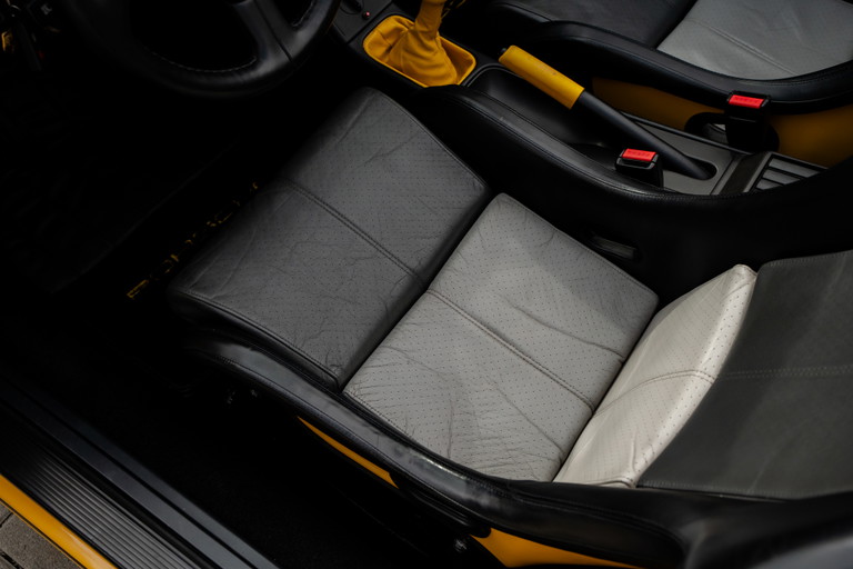 Porsche 964 Carrera 2 Speedster