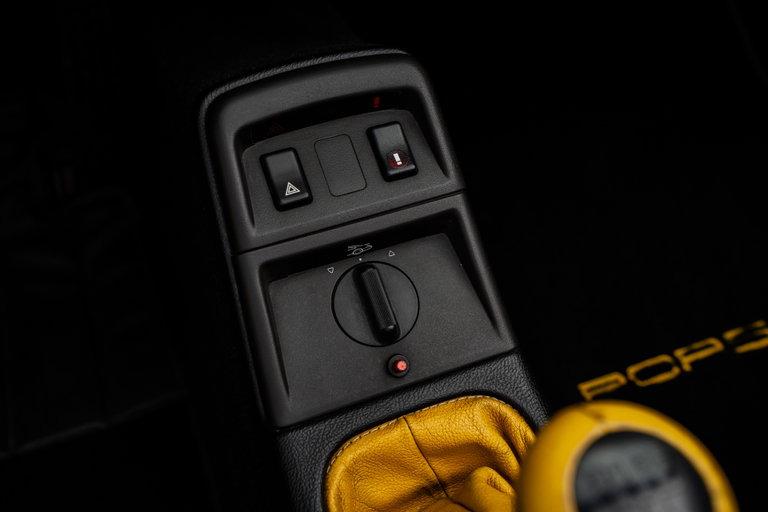 Porsche 964 Carrera 2 Speedster