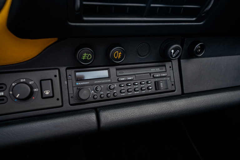 Porsche 964 Carrera 2 Speedster