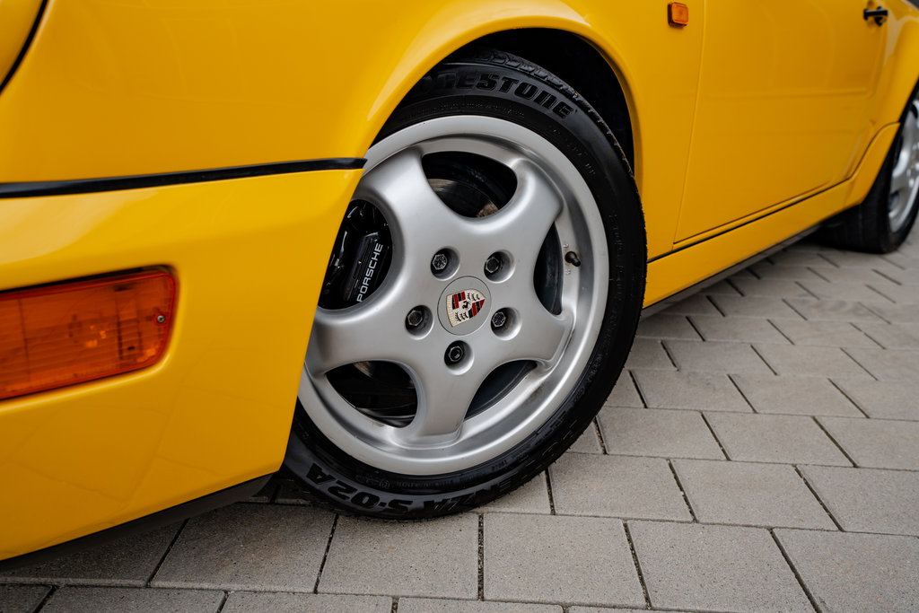 Porsche 964 Carrera 2 Speedster