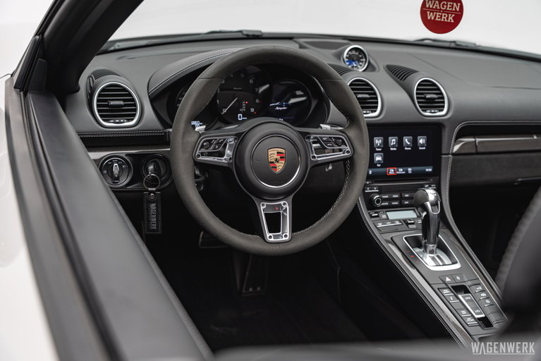 Porsche 718 Spyder