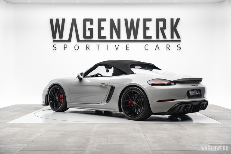 Porsche 718 Spyder