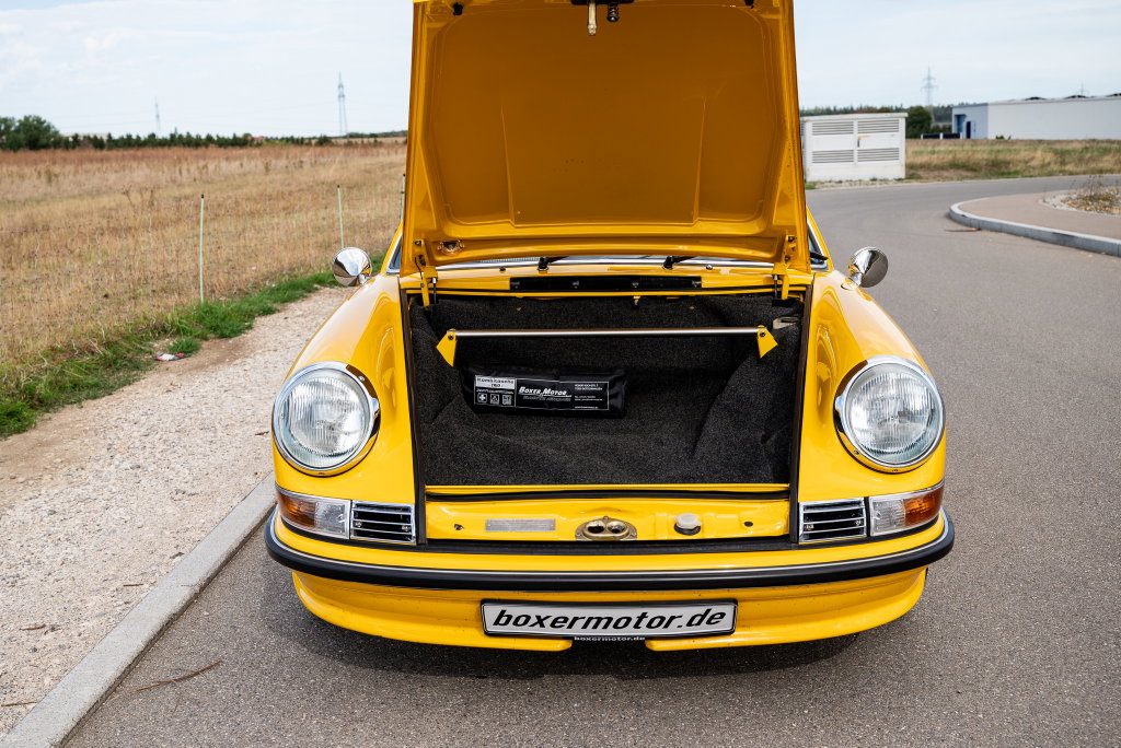 Porsche 911 E
