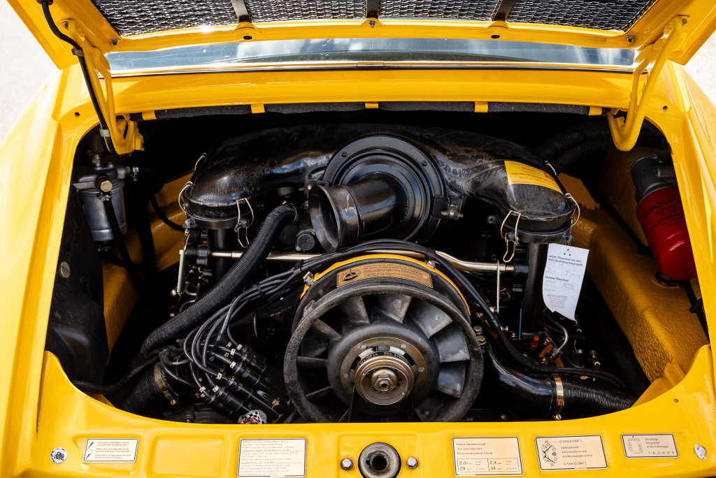 Porsche 911 E