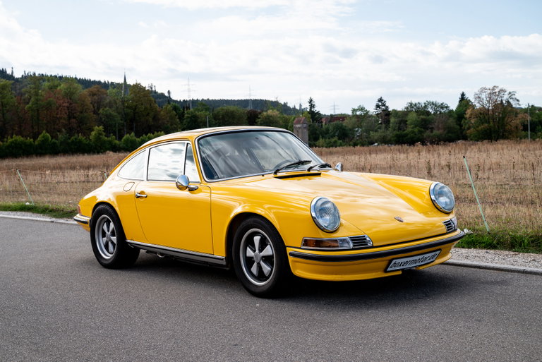 Porsche 911 E