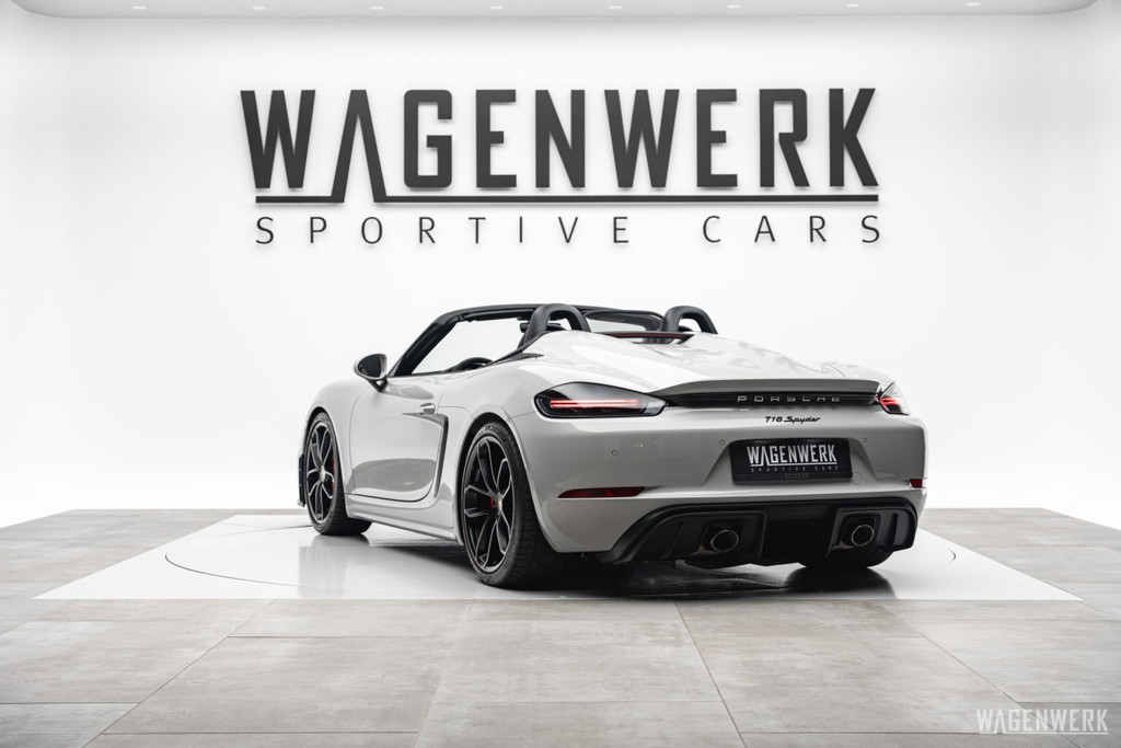 Porsche 718 Spyder