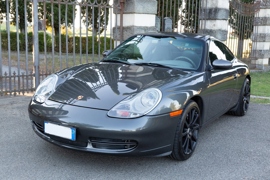 Porsche 996 Carrera 4