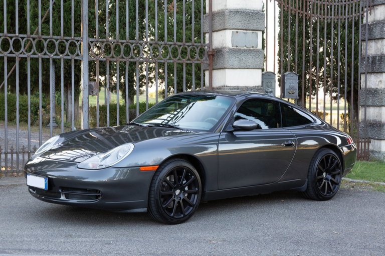 Porsche 996 Carrera 4