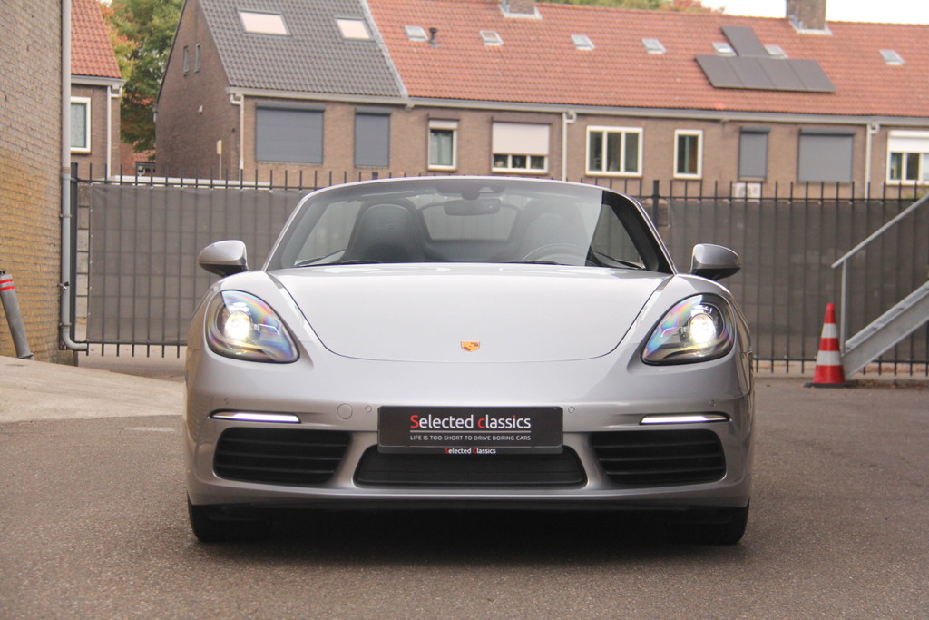 Porsche 718 Boxster