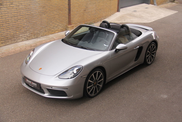 Porsche 718 Boxster