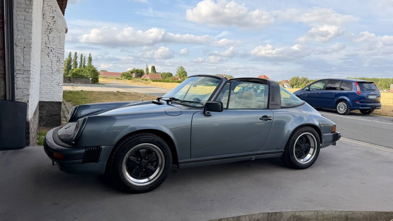 Porsche 911 Carrera 3.2