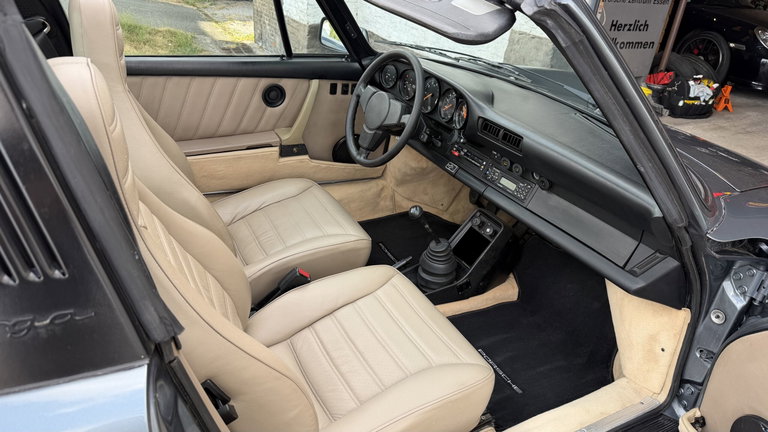 Porsche 911 Carrera 3.2