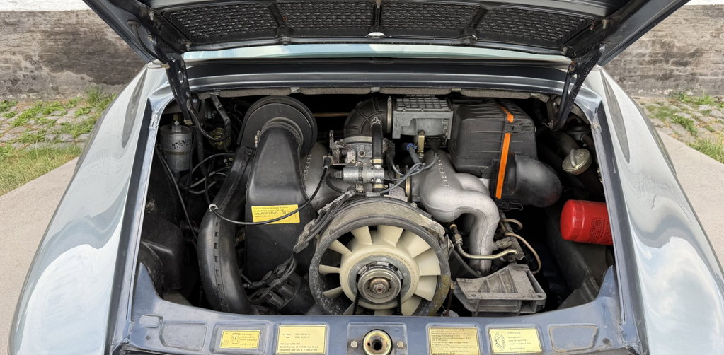 Porsche 911 Carrera 3.2