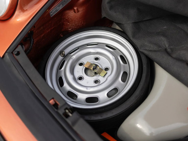 Porsche 911 Carrera 2.7