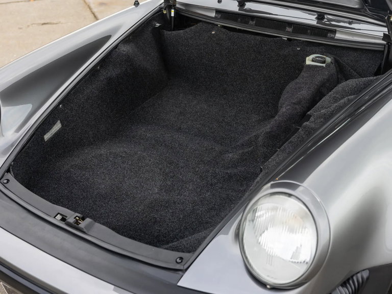 Porsche 911 Turbo 3.3
