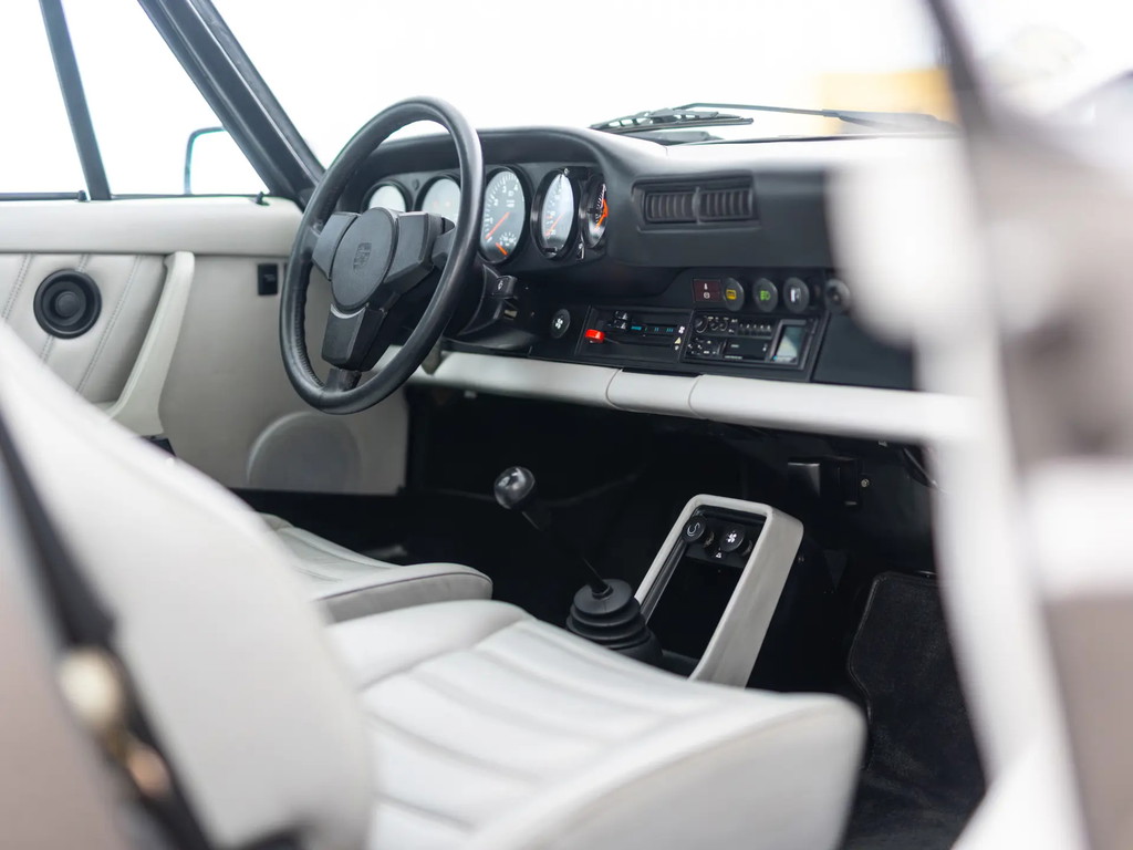 Porsche 911 Turbo 3.3