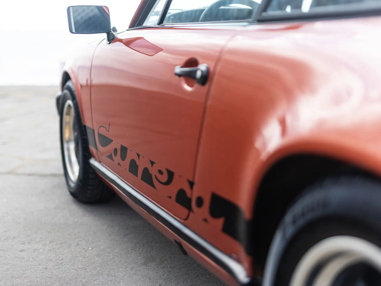 Porsche 911 Carrera 2.7