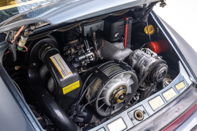 Porsche 911 Carrera 3.2