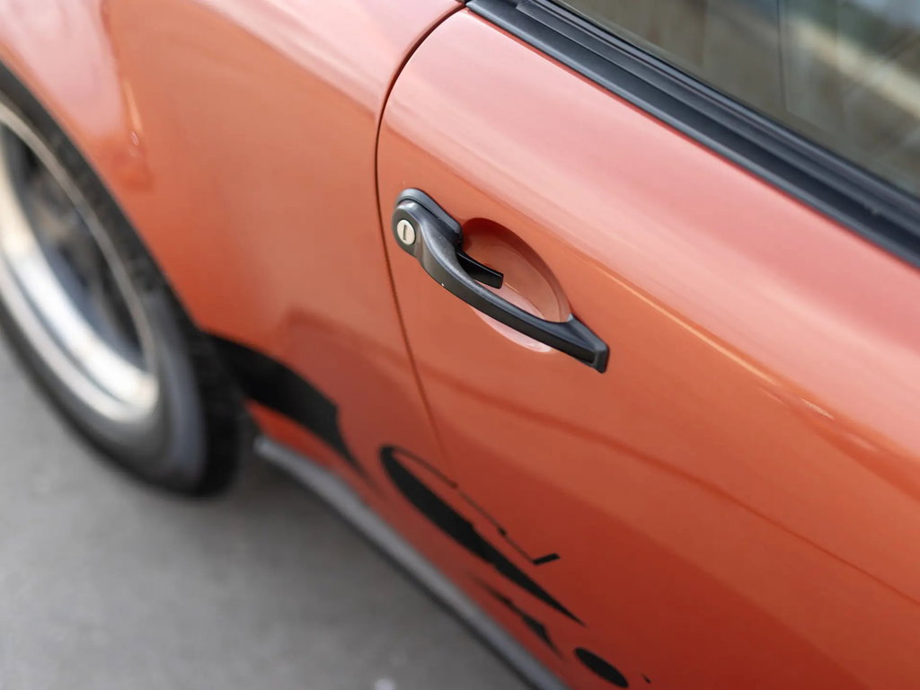 Porsche 911 Carrera 2.7