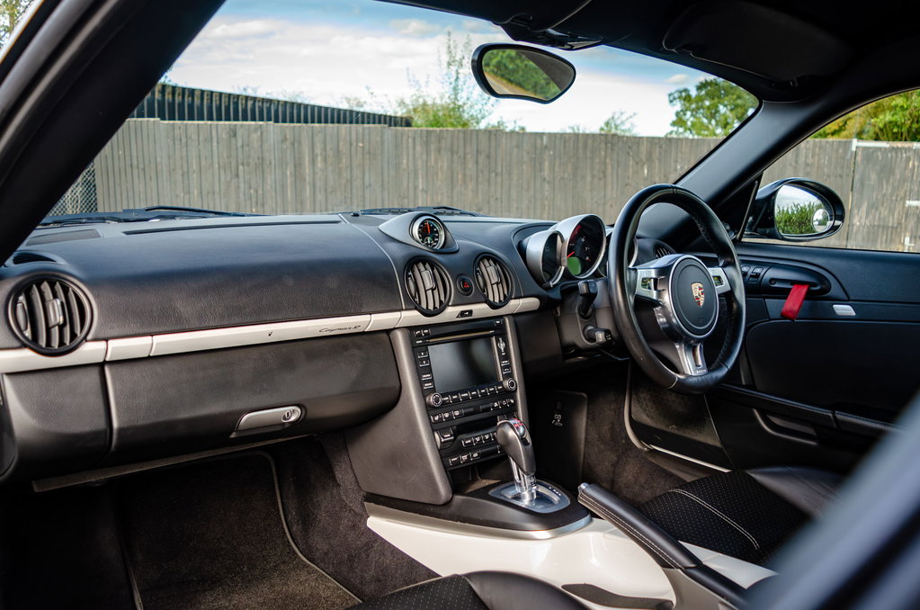 Porsche 987 Cayman R