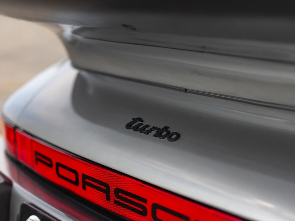 Porsche 911 Turbo 3.3