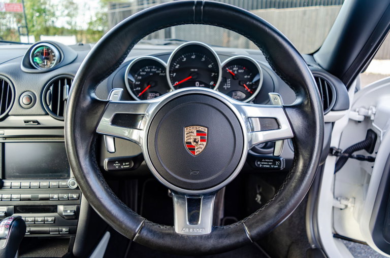 Porsche 987 Cayman R