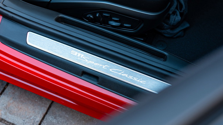 Porsche 992 Sport Classic