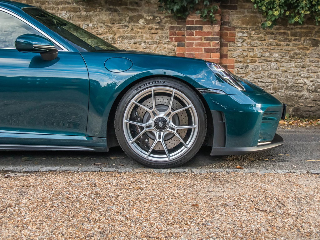 Porsche 992.2 GT3 Touring