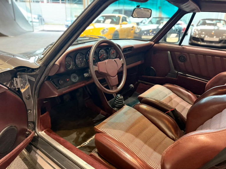 Porsche 911 Turbo 3.3