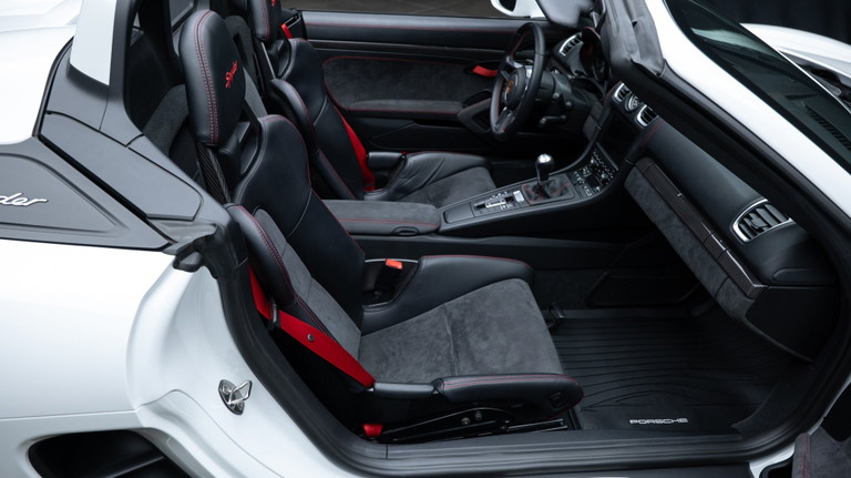 Porsche 981 Boxster Spyder