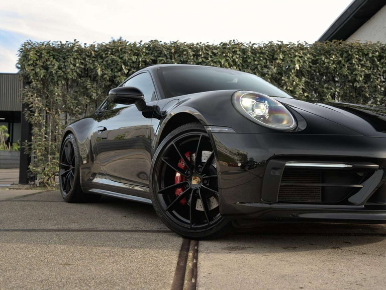 Porsche 992 Carrera 4S
