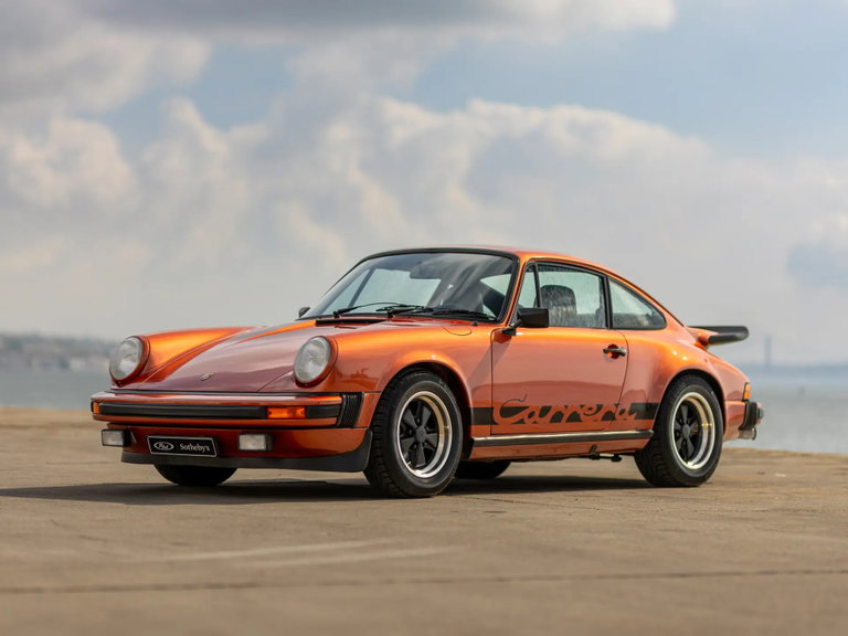 Porsche 911 Carrera 2.7