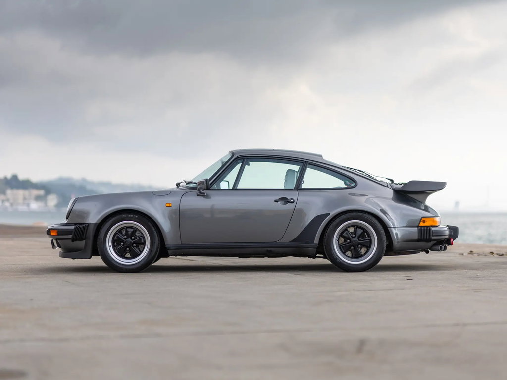 Porsche 911 Turbo 3.3