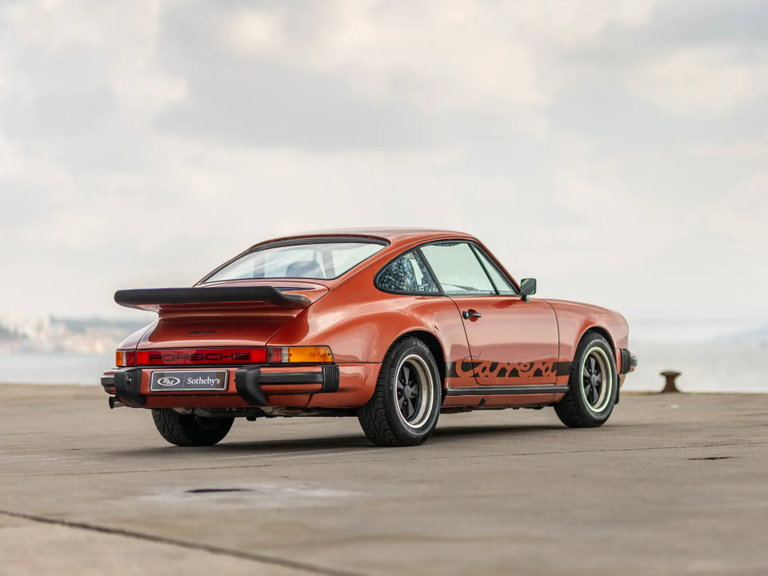 Porsche 911 Carrera 2.7