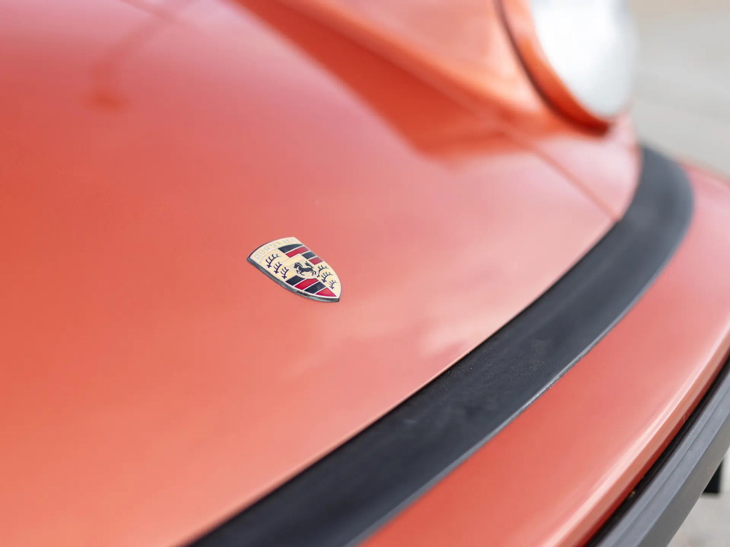 Porsche 911 Carrera 2.7