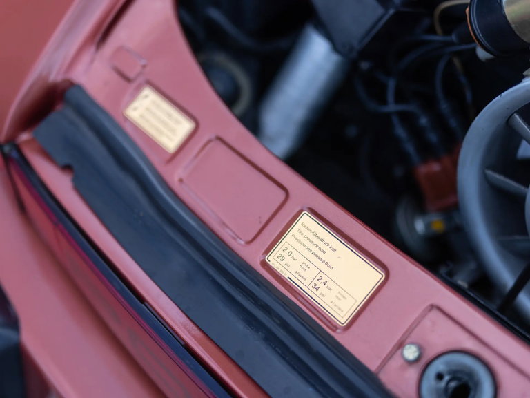Porsche 911 Carrera 2.7