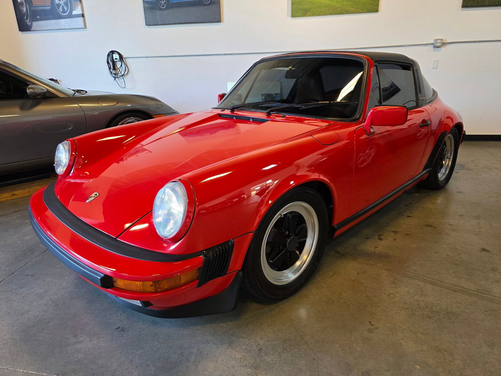 Porsche 911 Carrera 3.2