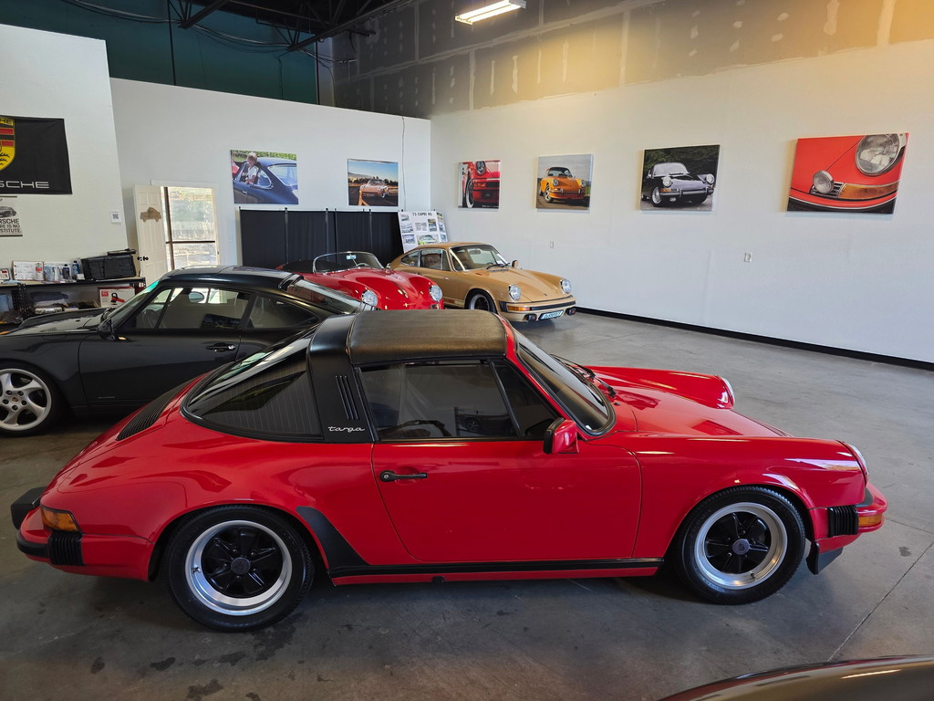 Porsche 911 Carrera 3.2