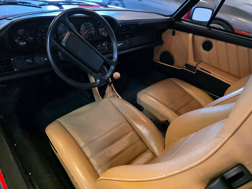 Porsche 911 Carrera 3.2