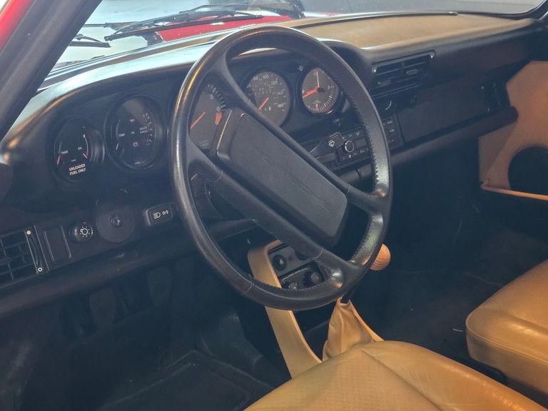 Porsche 911 Carrera 3.2