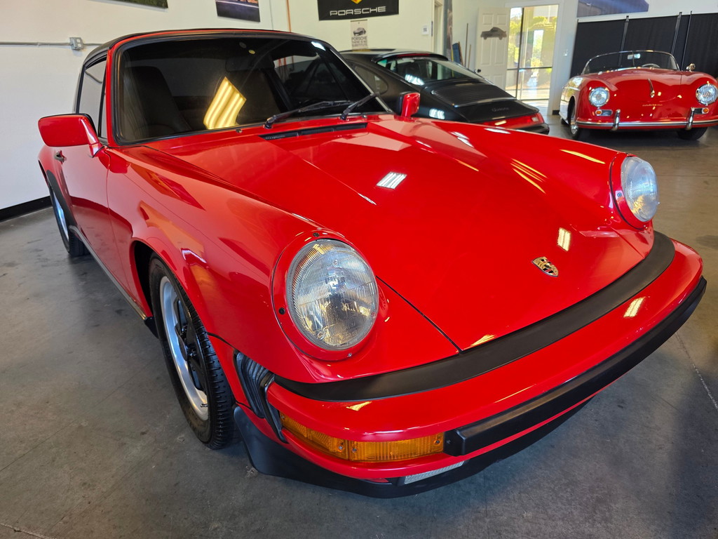 Porsche 911 Carrera 3.2