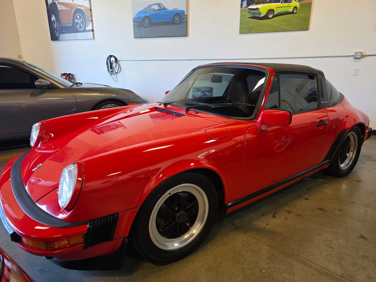 Porsche 911 Carrera 3.2