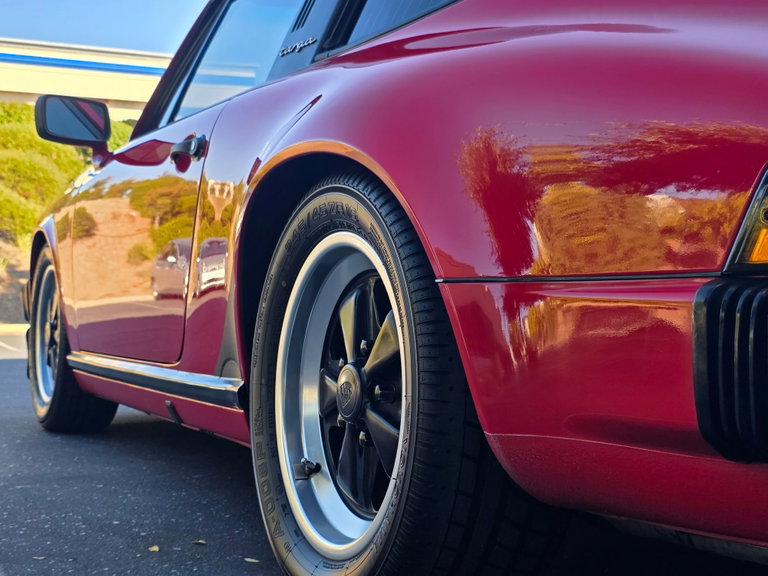 Porsche 911 Carrera 3.2