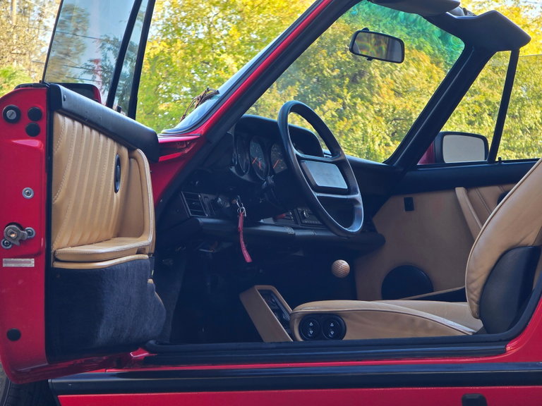 Porsche 911 Carrera 3.2