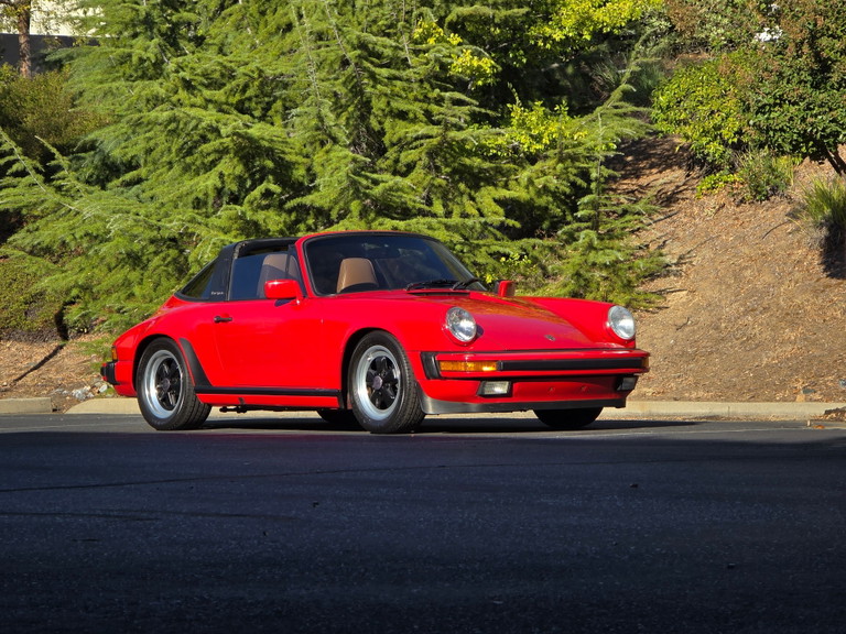 Porsche 911 Carrera 3.2