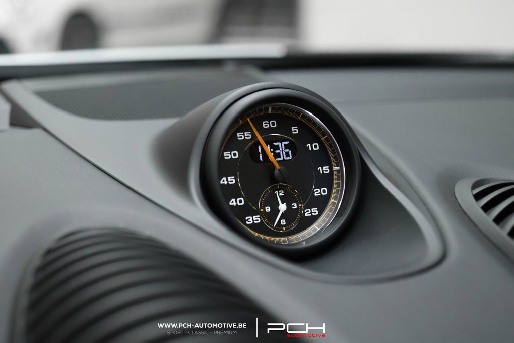 Porsche 718 Spyder RS