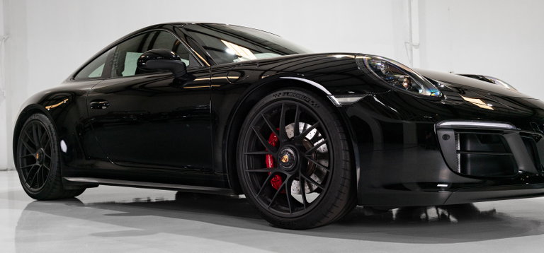 Porsche 991.2 Carrera GTS