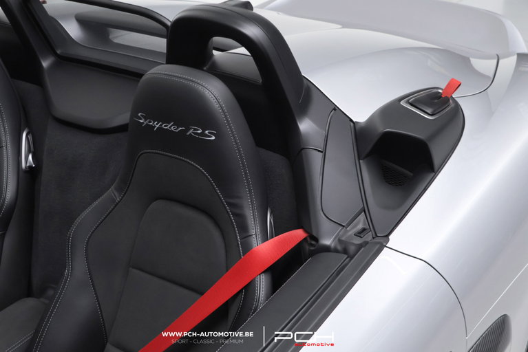 Porsche 718 Spyder RS