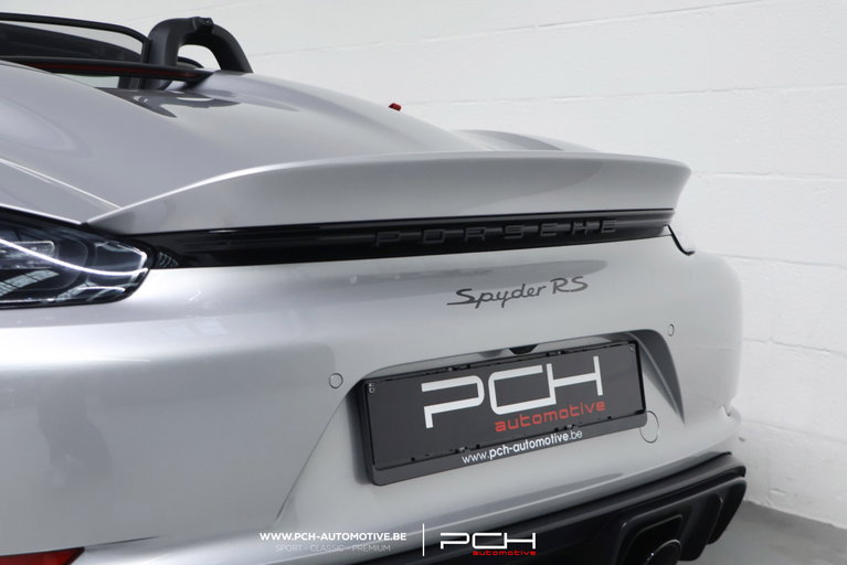 Porsche 718 Spyder RS